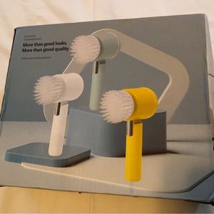 Cleaning brush with variety of brush heads